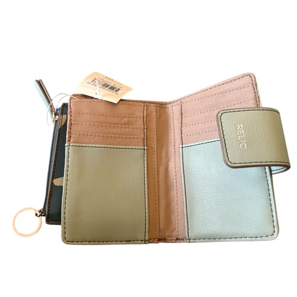 Relic by Fossil Women's Multifunction Wallet (Bright Multicolor) New with Tags - Picture 9 of 9